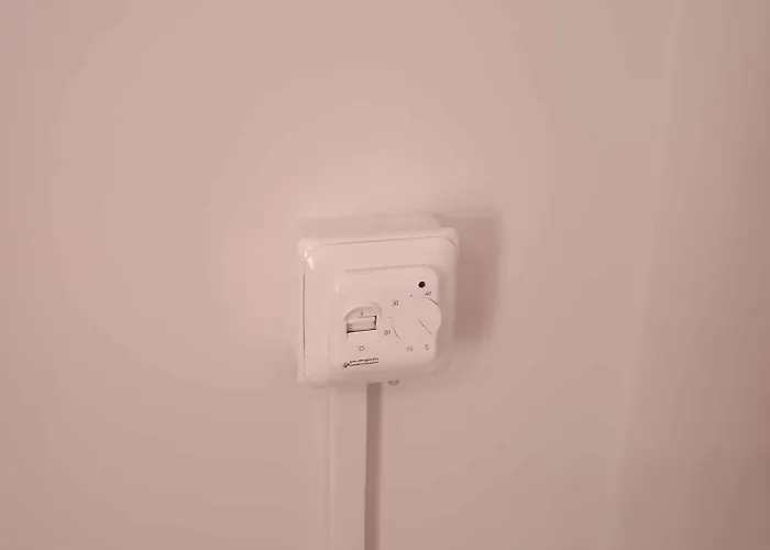 αpartments In The Centre شقة لوتراكي